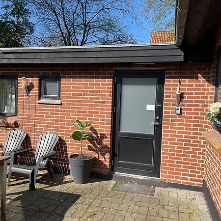 5 Minute Walk To Lego House - Perfect Location - Studio Room With Private Entrance - Garden On Site Billund Eksteriør billede